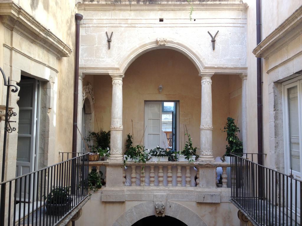 Ferienwohnung Ortigia Family House Syrakus Exterior foto